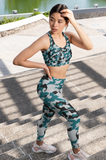 ThatXpression Fashion Philadelphia Black Green Camo Scheme Capri Leggings